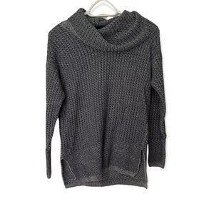2/$20💖 eight eight eight - Cowl Neck Knit Sweater